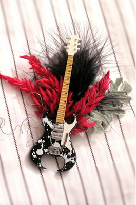 Boutonniere Guitar